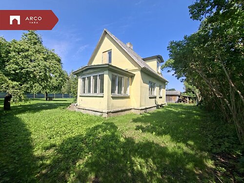 Saaremaa vald Orissaare 4, 4 tuba, 2. korrus, 2 korrust, 91.6 m²