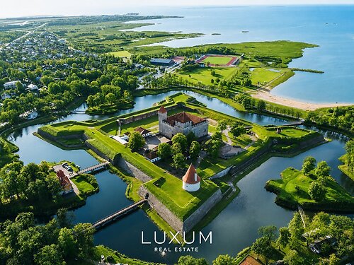 Saaremaa vald Kuressaare linn 16, 8 tuba, 7 korrust, 487.3 m²
