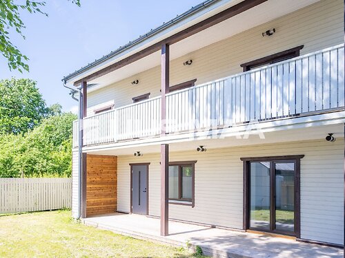 Saaremaa vald Kuressaare linn 19a 1, 3 tuba, 1. korrus, 2 korrust, 107.6 m²