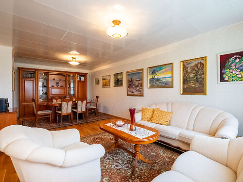 Saaremaa vald Kuressaare linn 5a, 5 tuba, 2 korrust, 179.2 m²