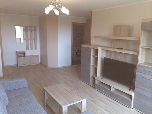 Saaremaa vald Kuressaare linn 2, 1 tuba, 5. korrus, 5 korrust, 39 m²
