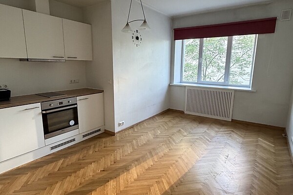 Byt 1-izbový, 45 m²